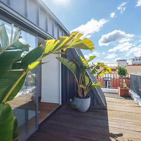 Luxurious With Balcony In The Parque Eduardo Vii Region Apartment *