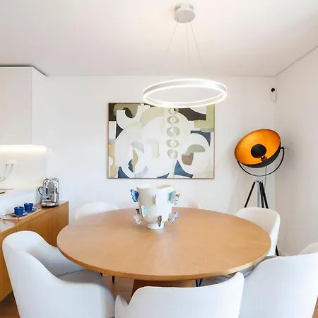 Luxurious With Balcony In The Parque Eduardo Vii Region Apartment Lissabon