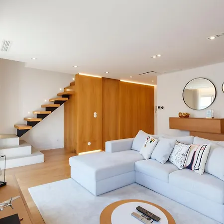 Luxurious With Balcony In The Parque Eduardo Vii Region * Lissabon
